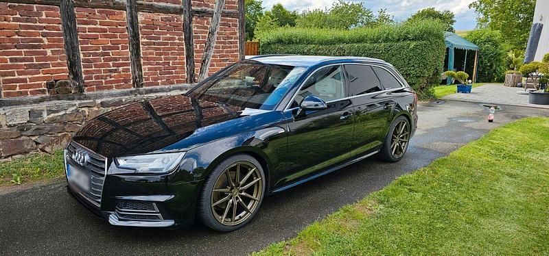 Gebraucht Audi A4 Comfort 150 PS (110 kW) 2017 Schwarz Kombi