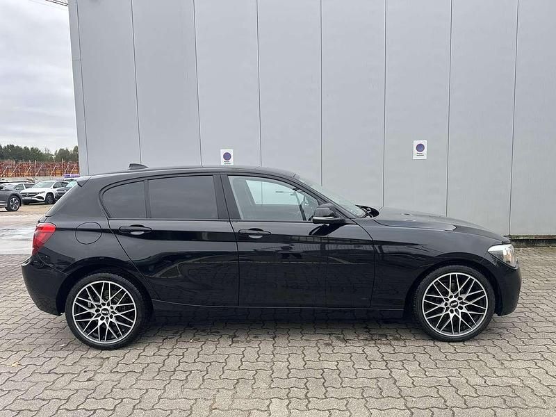 Gebraucht BMW 116 136 PS (100 kW) 2012 Schwarz Kleinwagen