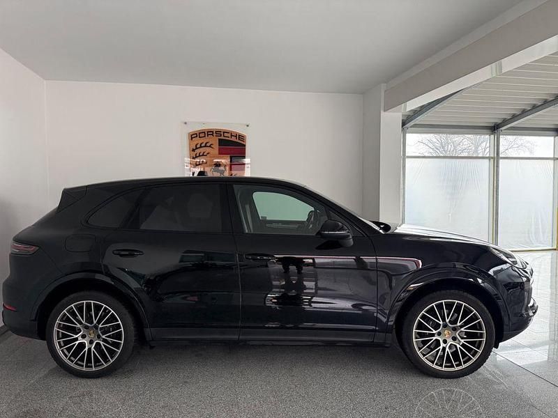Gebraucht Porsche Cayenne Edition 340 PS (250 kW) 2023 Tiefschwarz SUV
