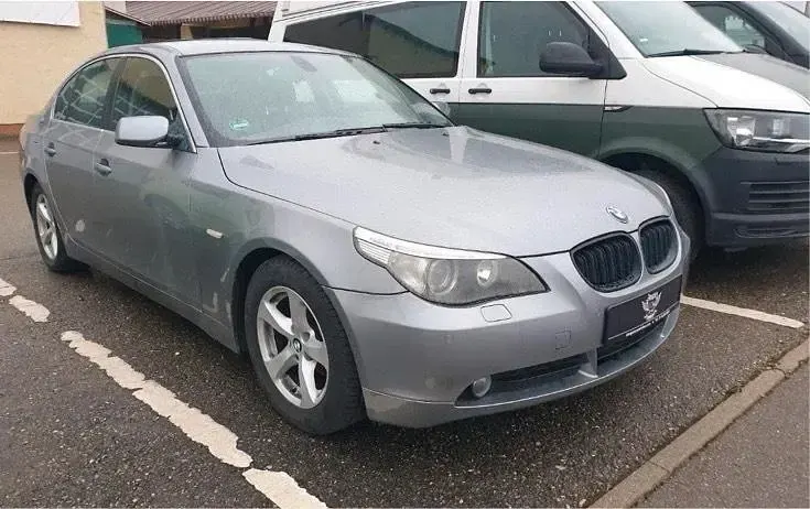 Gebraucht BMW 520 170 PS (125 kW) 2004 Silber Limousine