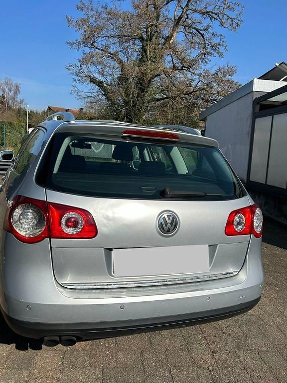 Gebraucht VW Passat Highline 170 PS (125 kW) 2006 Silber Kombi