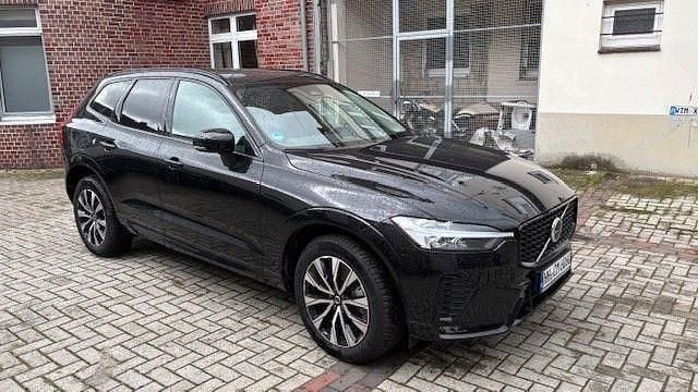 Gebraucht Volvo XC60 Plus 197 PS (144 kW) 2023 Schwarz SUV