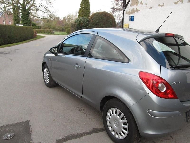 Second-hand Opel Corsa 69 CP (50 kW) 2012 Gri Hatchback