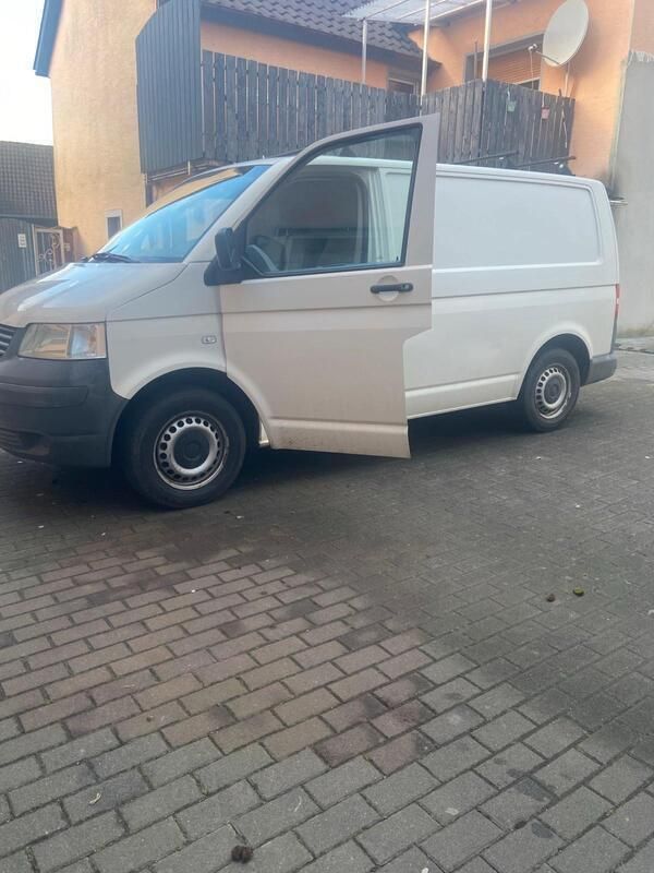 Weiß Gebraucht 2007 VW T5 Van | 4.000 € - Bild 1/4