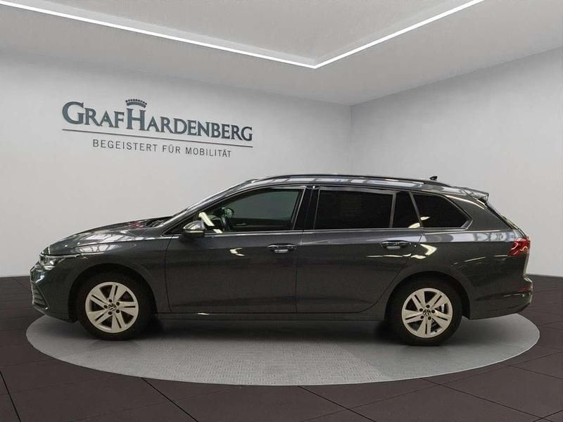 Gebraucht VW Golf VIII Life 150 PS (110 kW) 2022 Grau Kombi