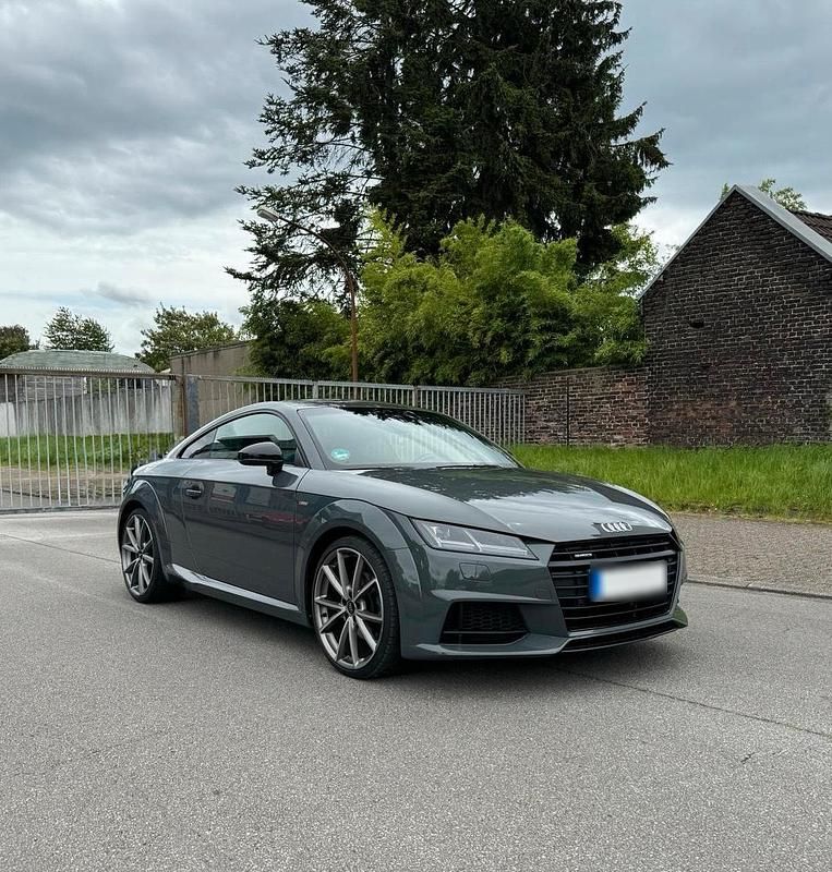 Gebraucht Audi TT S-Line 230 PS (169 kW) 2016 Grau Coupé
