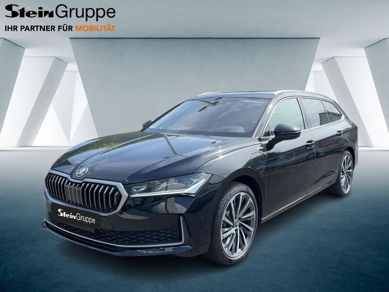 Schwarz Neu 2025 Skoda Superb LAURIN & KLEMENT Kombi | 62.389 € - Bild 1/4