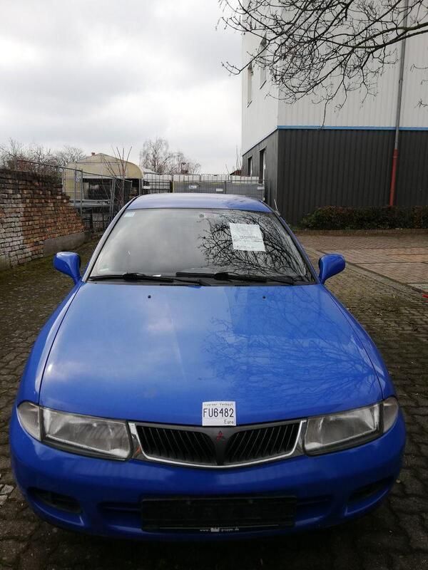 Gebraucht Mitsubishi Carisma 125 PS (91 kW) 1998 Kleinwagen