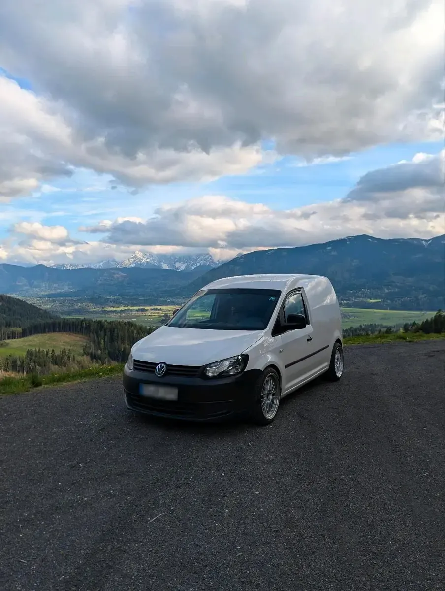 Occasion VW Caddy 110 ch (80 kW) 2011 Blanc Monospace