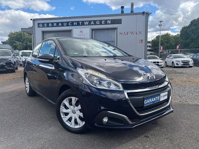 Blau Gebraucht 2016 Peugeot 208 Active Kleinwagen | 5.690 € (Fairer Preis) - Bild 1/4