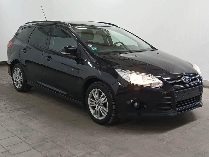 Gebraucht Ford Focus Trend 125 PS (91 kW) 2014 Kombi