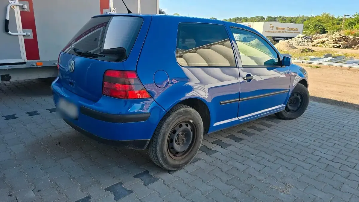 Gebraucht VW Golf IV 75 PS (55 kW) 2000 Blau Limousine