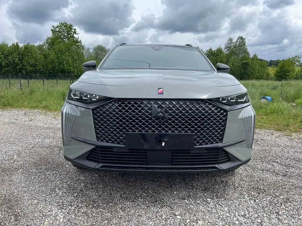 Gebraucht DS Automobiles DS7 Crossback Performance 131 PS (96 kW) 2023 Grau SUV