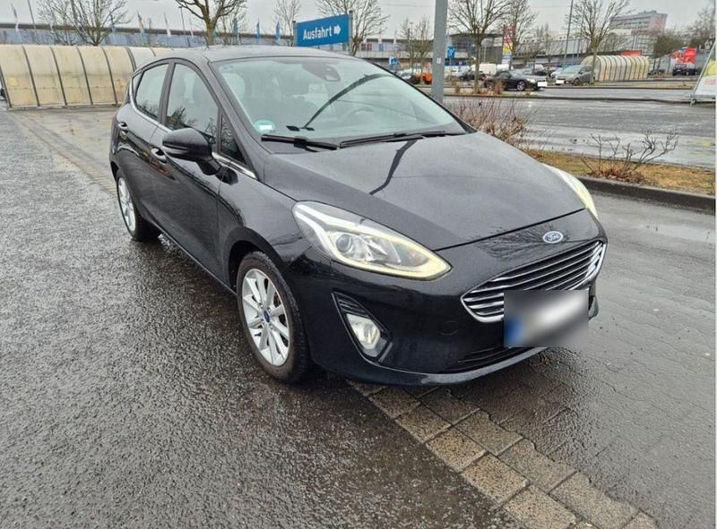 Gebraucht Ford Fiesta 101 PS (74 kW) 2018 Kleinwagen