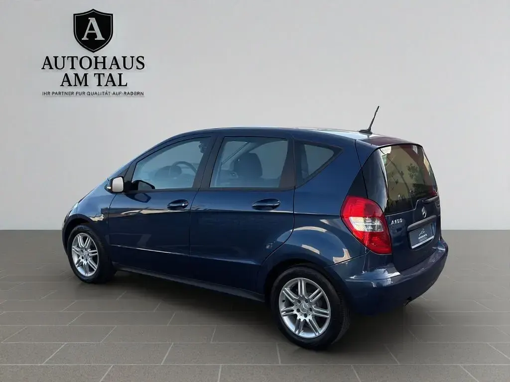 Gebraucht Mercedes A150 95 PS (69 kW) 2009 Blau Limousine