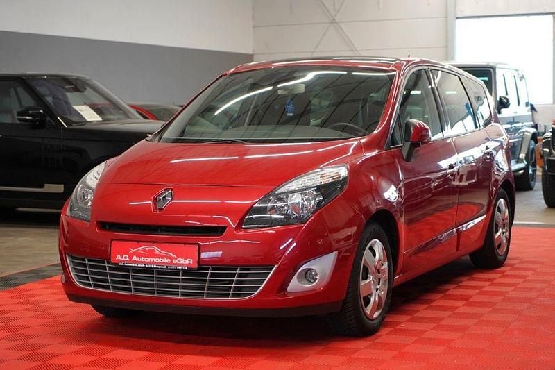 Rot Gebraucht 2009 Renault Grand Scénic III Van / Kleinbus | 4.950 € (Fairer Preis) - Bild 1/4