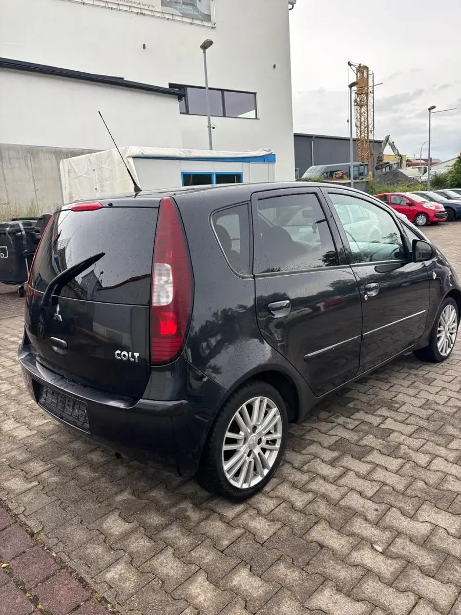 Gebraucht Mitsubishi Colt 95 PS (69 kW) 2007 Schwarz Kleinwagen