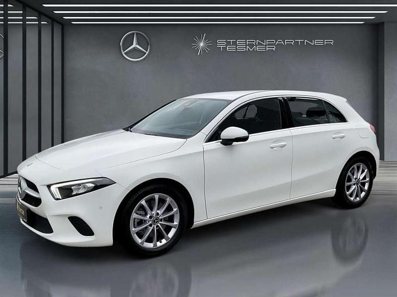 Unilack polarweiß Gebraucht 2020 Mercedes A220 Progressive Limousine | 25.540 € (Guter Preis) - Bild 1/4