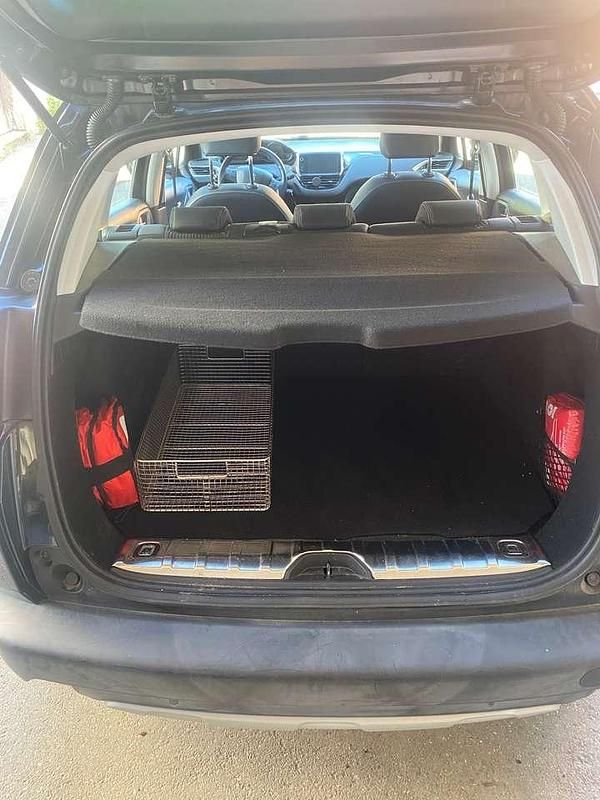 Gebraucht 2018 Peugeot 2008 SUV | 12.000 € (Fairer Preis) - Bild 1/4