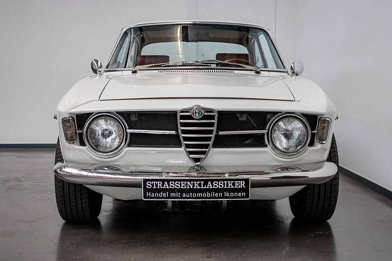 Gebraucht Alfa Romeo GT Junior 131 PS (96 kW) 1969 Weiß Coupé