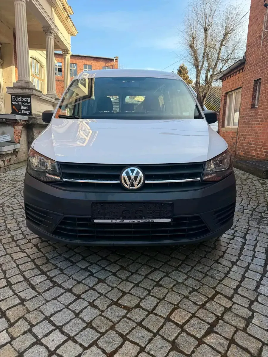 Gebraucht VW Caddy 102 PS (75 kW) 2020 Weiß Van / Kleinbus