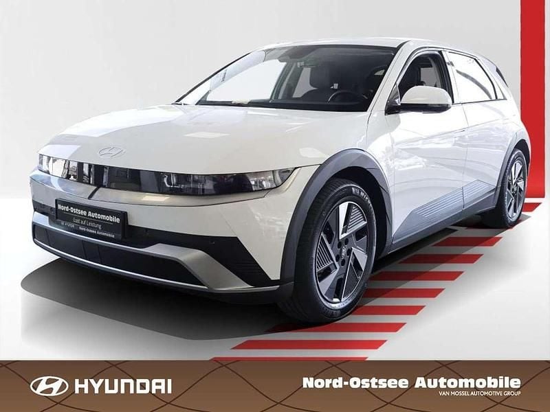 Weiß Gebraucht 2025 Hyundai Ioniq 5 Techniq SUV | 42.480 € (Guter Preis) - Bild 1/4