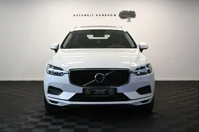 Second-hand Volvo XC60 Momentum 190 CP (139 kW) 2019 Alb SUV