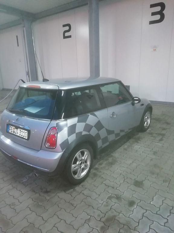 Gebraucht Mini ONE 90 PS (66 kW) 2005 Silber Kleinwagen