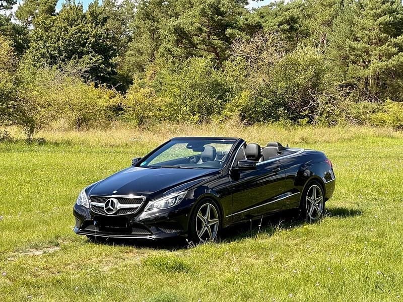 Gebraucht Mercedes E200 184 PS (135 kW) 2016 Schwarz Cabrio