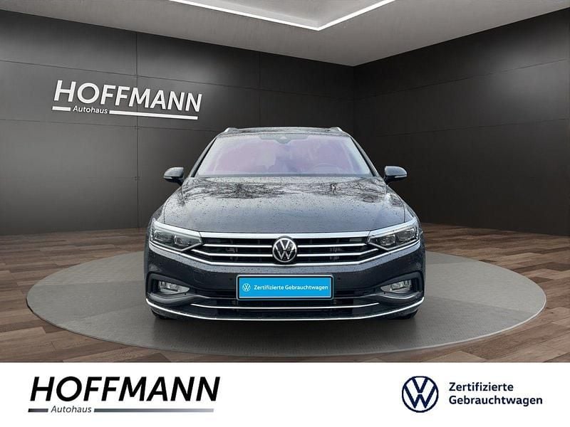 Gebraucht VW Passat Elegance 200 PS (147 kW) 2022 Grau Kombi