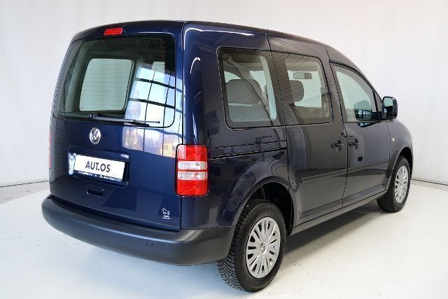 Gebraucht VW Caddy Trendline 102 PS (75 kW) 2013 Blau metallic Van / Kleinbus
