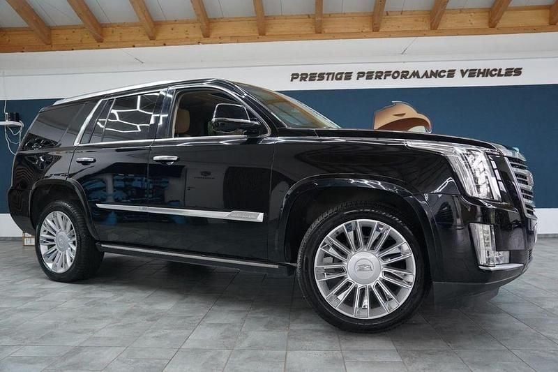 Gebraucht Cadillac Escalade 426 PS (313 kW) 2018 Schwarz SUV