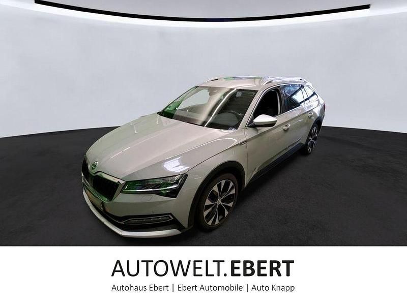 Steelgrau Gebraucht 2022 Skoda Superb Scout 4x4 Kombi | 35.690 € (Teuer) - Bild 1/4