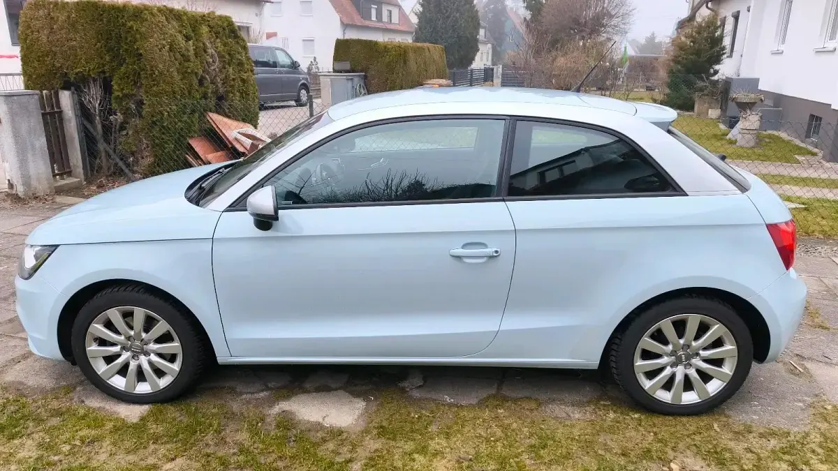 Usata Audi A1 120 CV (88 kW) 2012 Blu Utilitaria