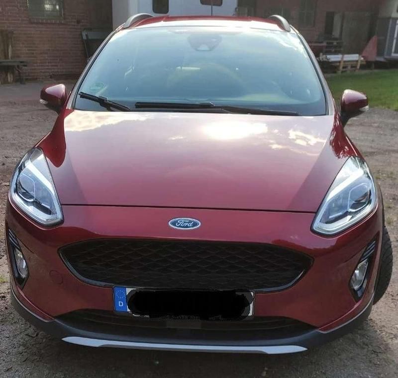 Gebraucht Ford Fiesta Active 125 PS (91 kW) 2018 Rot Kleinwagen