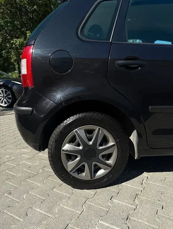 Gebraucht VW Polo Basis 75 PS (55 kW) 2005 Schwarz Limousine