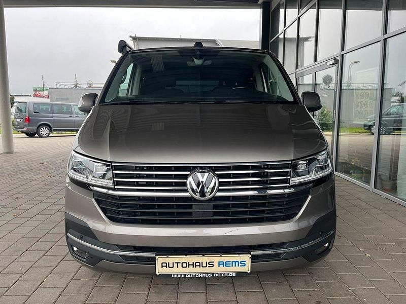Second-hand VW Multivan 150 CP (110 kW) 2021 Bej Monovolum