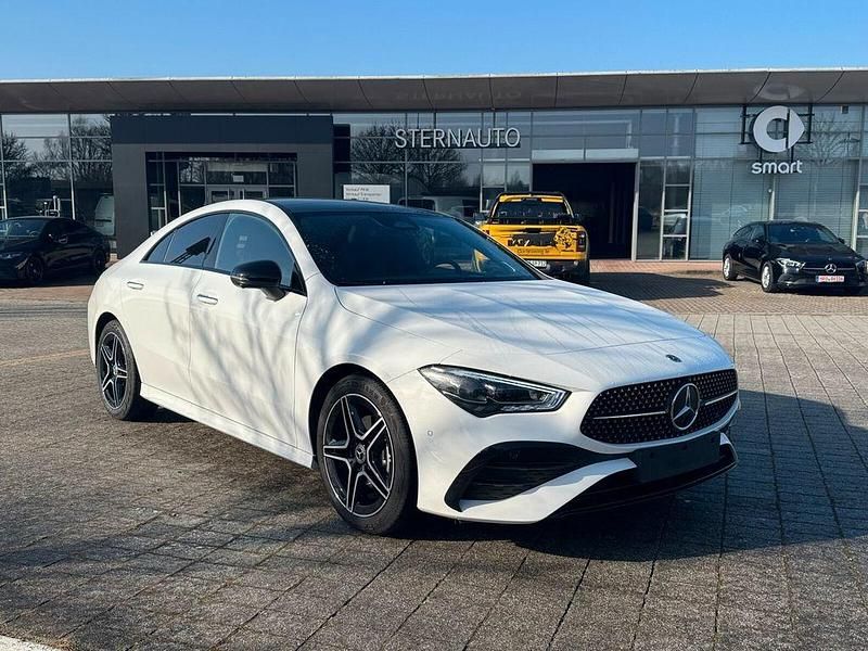 Gebraucht Mercedes CLA180 AMG line 136 PS (100 kW) 2025 Unilack polarweiß Limousine