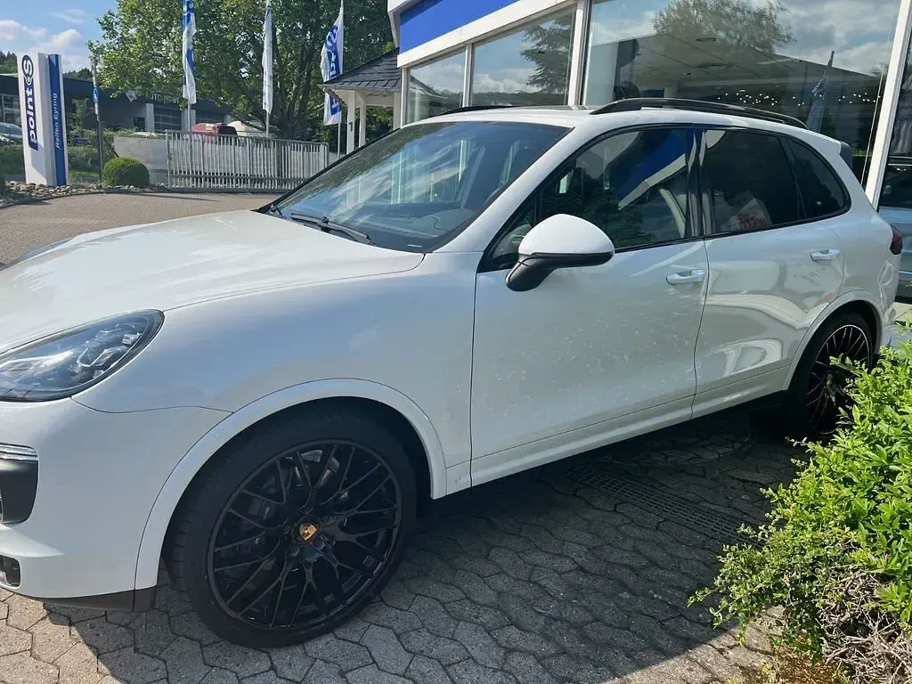 Gebraucht Porsche Cayenne Diesel 262 PS (192 kW) 2015 Weiß SUV