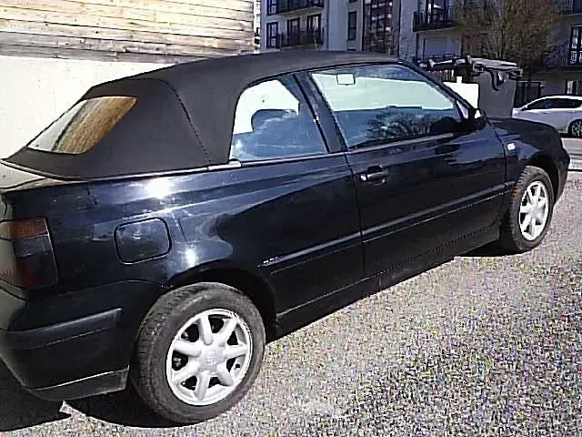 Gebraucht VW Golf Cabriolet Trendline 90 PS (66 kW) 2001 Schwarz Cabrio