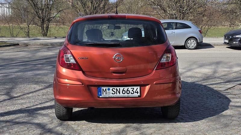 Gebraucht Opel Corsa Active 87 PS (63 kW) 2013 Rot Kleinwagen