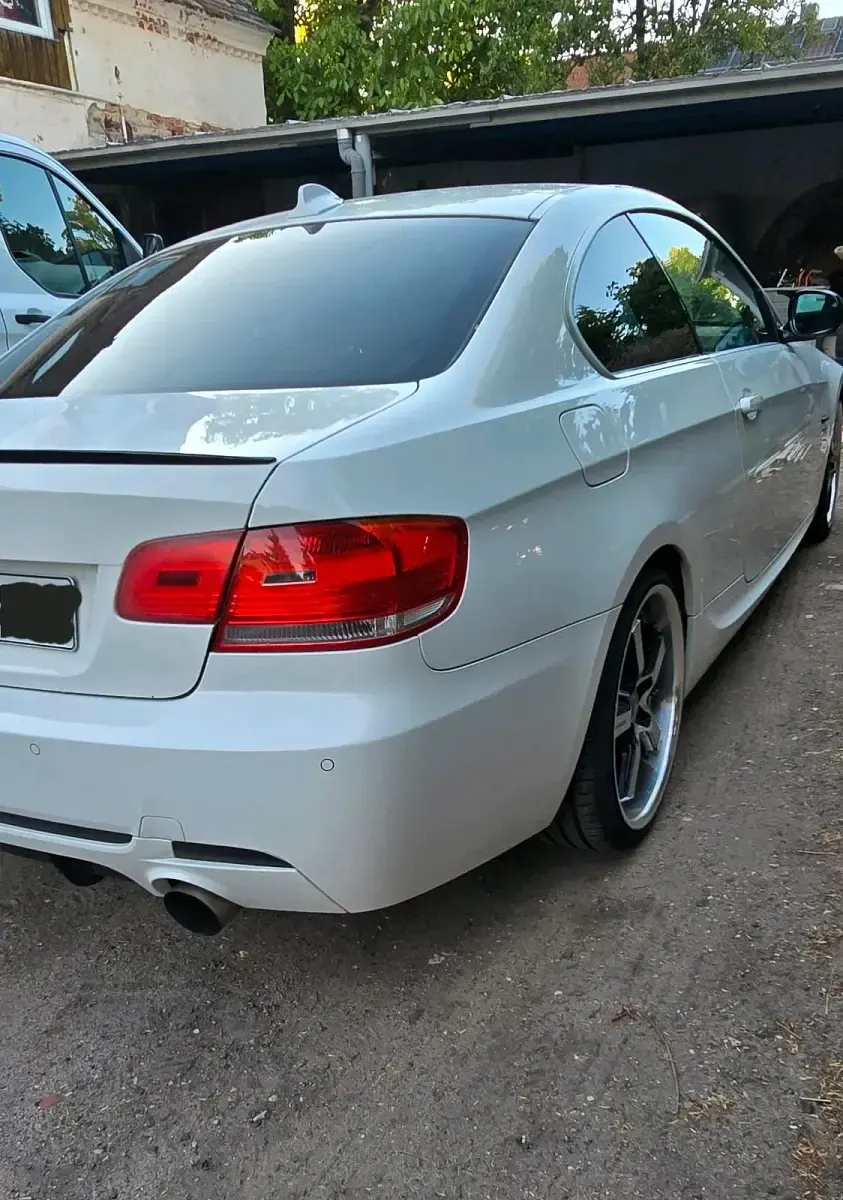 Gebraucht BMW 335 306 PS (225 kW) 2009 Weiß Coupé