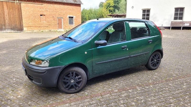 Grün Gebraucht 2000 Fiat Punto Kleinwagen | 500 € (Superpreis) - Bild 1/4
