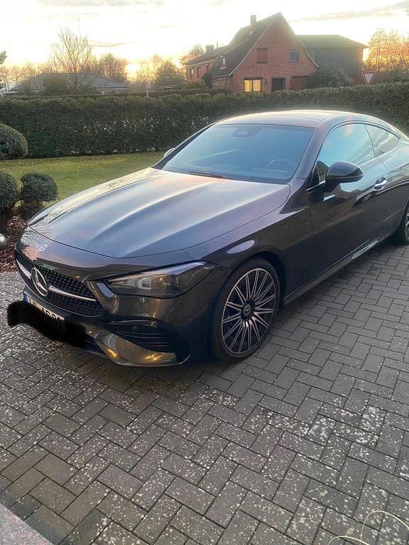 Gebraucht Mercedes CLE220 Advanced Plus 197 PS (144 kW) 2023 Grau Coupé