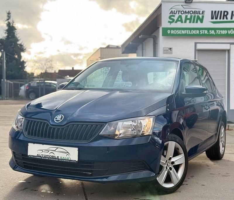 Blau Gebraucht 2016 Skoda Fabia Cool Edition Kleinwagen | 7.490 € (Guter Preis) - Bild 1/4