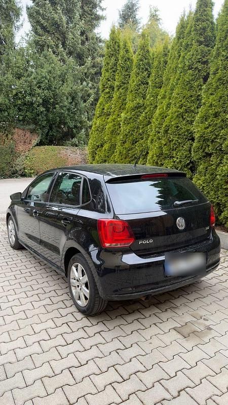 Gebraucht VW Polo 90 PS (66 kW) 2010 Schwarz Kleinwagen