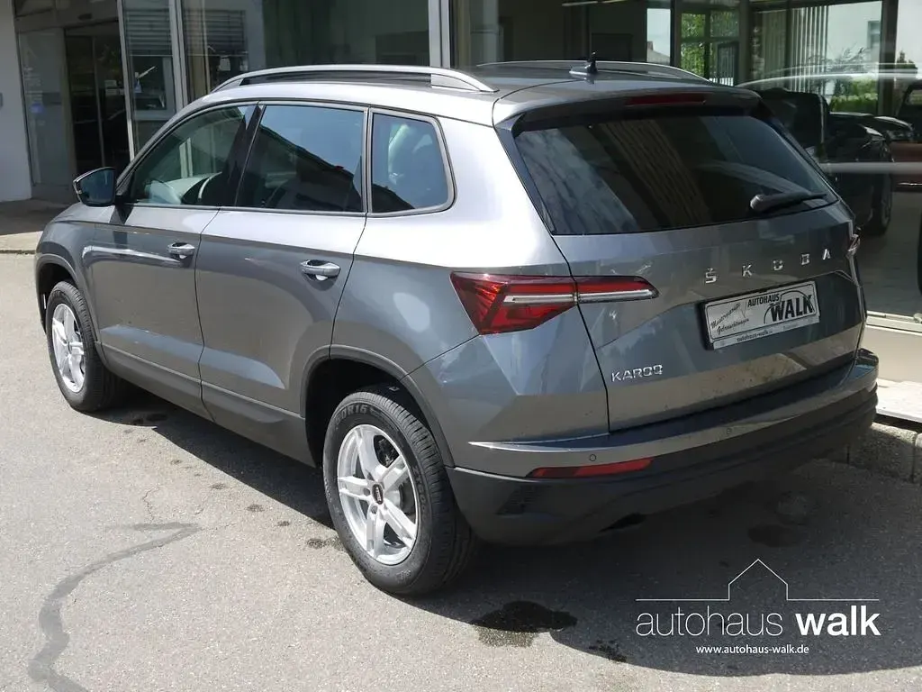 Gebraucht Skoda Karoq Ambition 150 PS (110 kW) 2023 Grau SUV