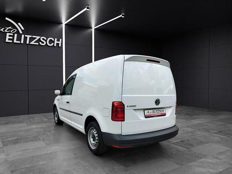 Second-hand VW Caddy 102 CP (75 kW) 2020 Alb Monovolum