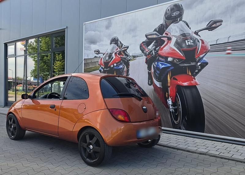 Second-hand Ford Ka 70 CP (51 kW) 2004 Portocaliu Hatchback
