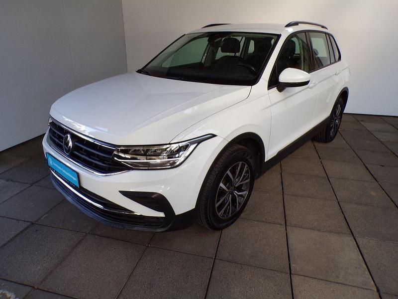 Gebraucht VW Tiguan S 150 PS (110 kW) 2022 Weiß SUV